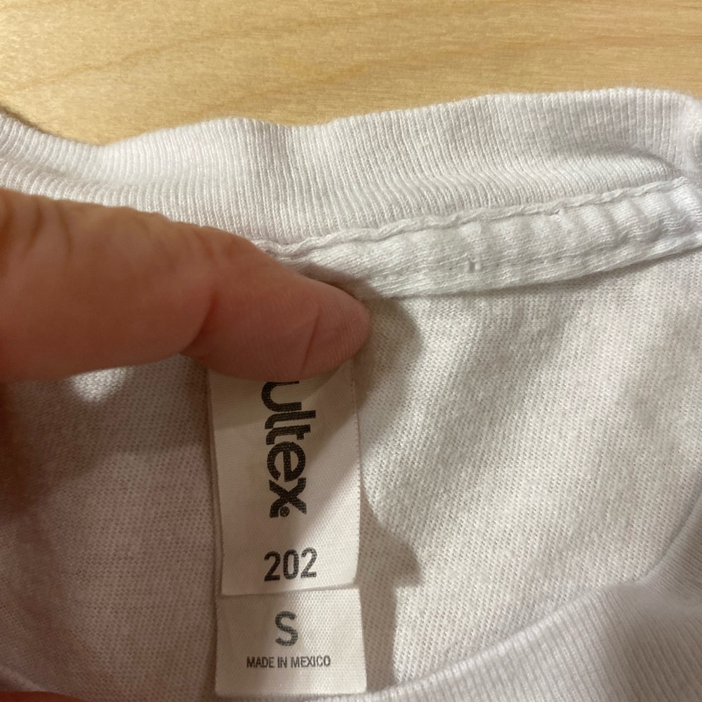 Phoenix Suns Tee on Tultex Tag Small (EA) - Picture 6 of 9